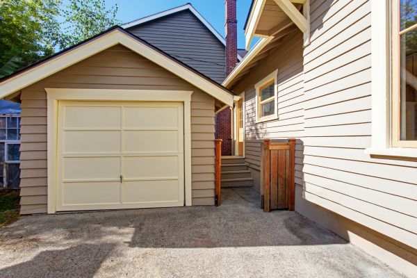 Garage Siding Replacement in San Jose