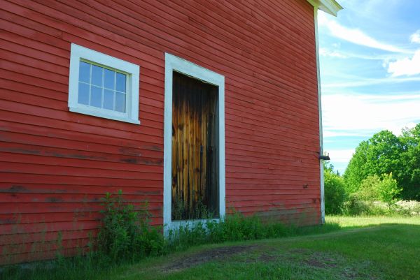 Wood Barn Siding Installation in San Jose