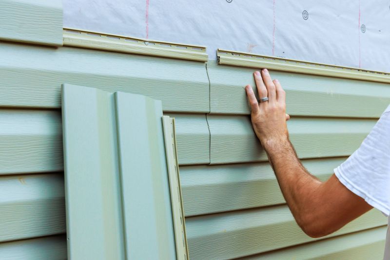 Installing Vinyl Siding on a New Construction